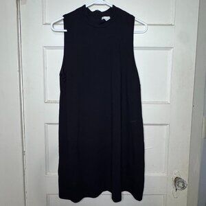 Black Sleeveless Shift Dress